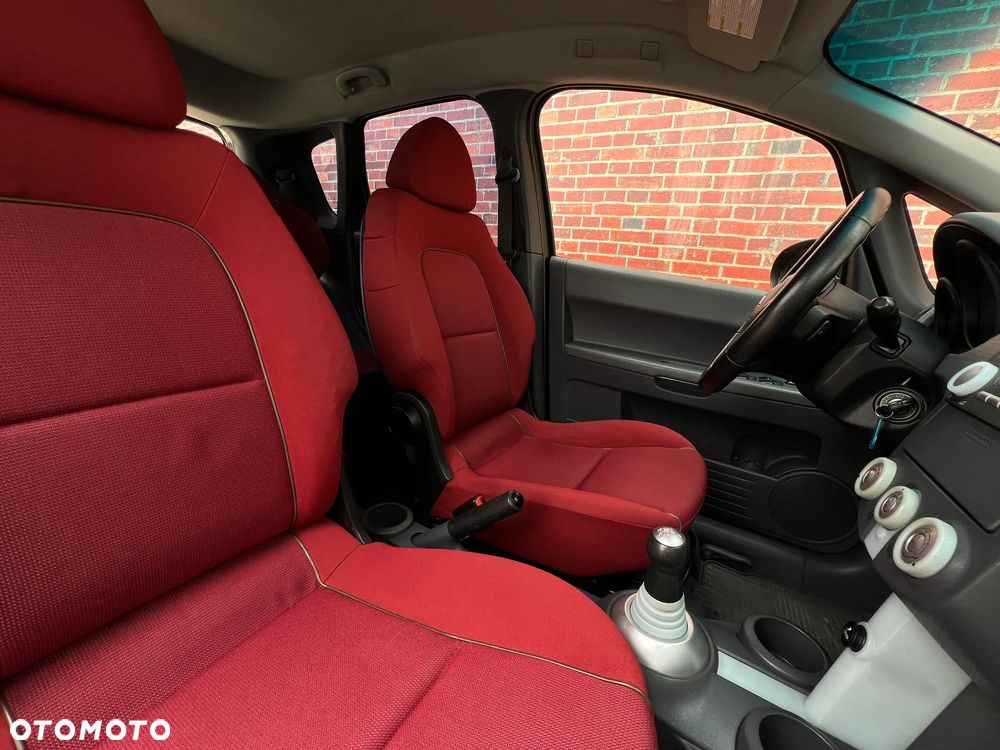 Mitsubishi Colt - 15