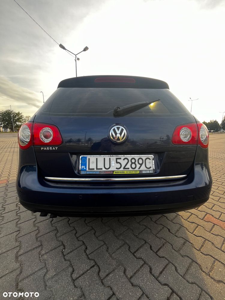 Volkswagen Passat 1.9 TDI Comfortline - 6