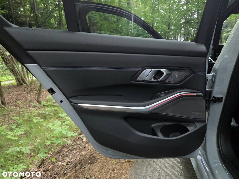 BMW Seria 3 - 30
