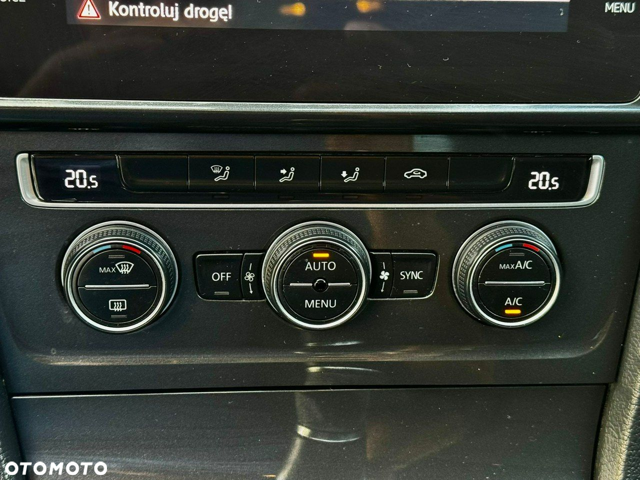 Volkswagen Golf - 15