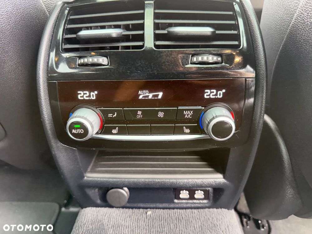 BMW Seria 5 540d xDrive M Sport sport - 35