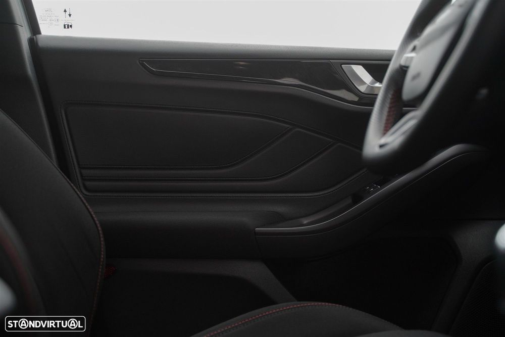 Ford Focus SW 1.0 EcoBoost ST-Line - 28