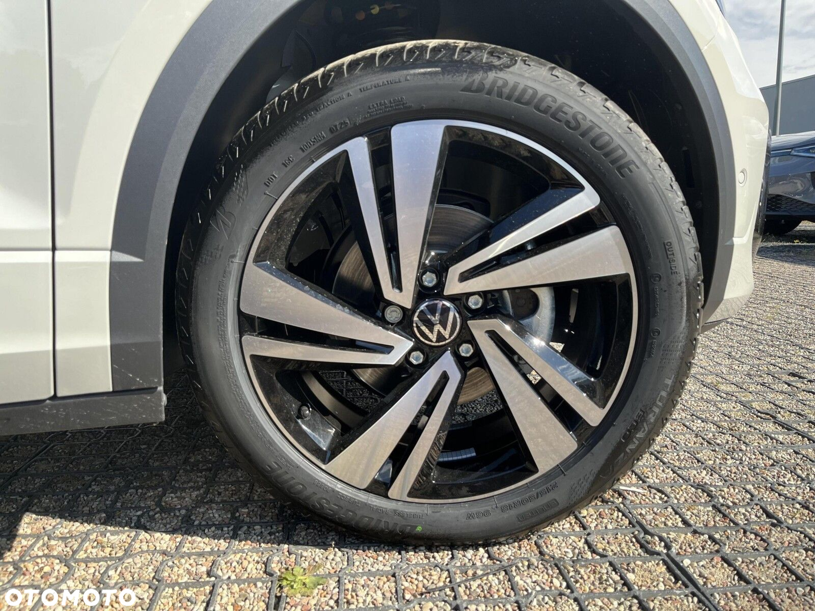 Volkswagen T-Roc 1.5 TSI R-Line Plus DSG - 11