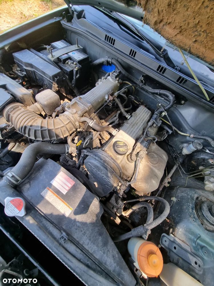 Suzuki Grand Vitara 1.6 Club - 12