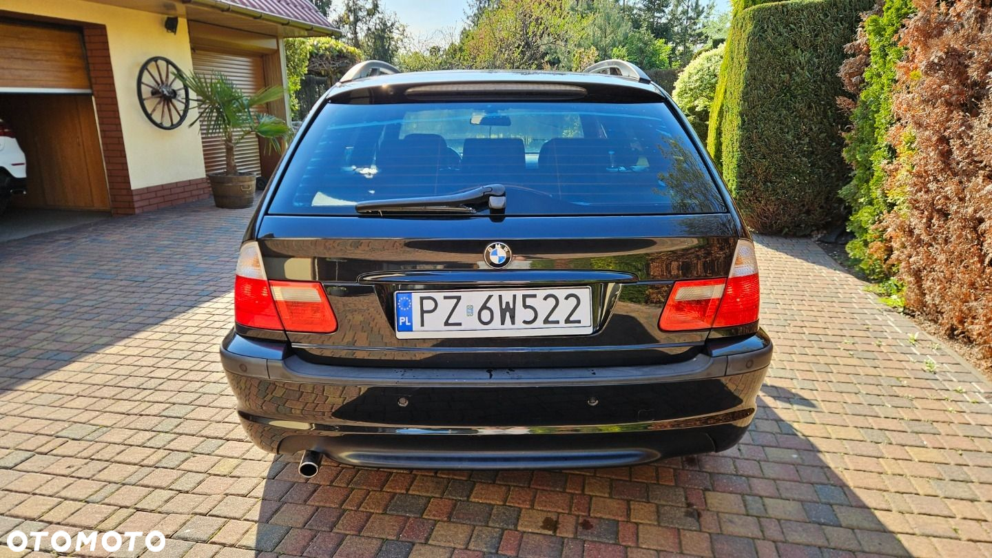 BMW Seria 3 318i Touring Edition Sport - 9