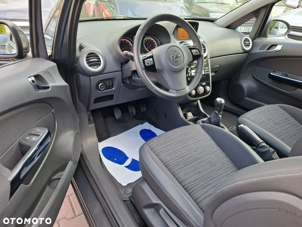 Opel Corsa 1.4 16V Energy - 26