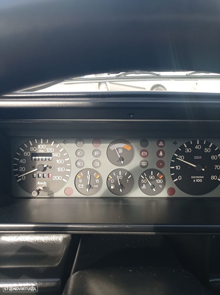 Lancia Delta 1.3 LX - 5