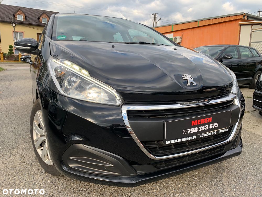 Peugeot 208 1.2 PureTech Allure - 1