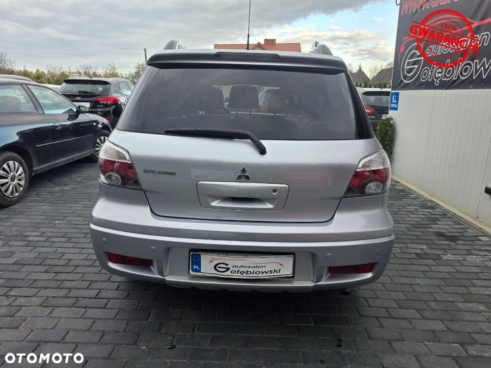 Mitsubishi Outlander - 7