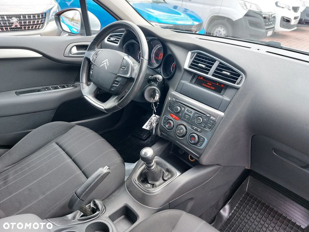 Citroën C4 1.6 HDi Impress - 16