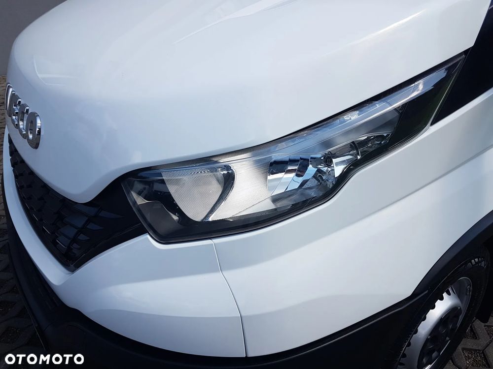 Iveco DAILY KONTENER NISKOPODŁOGOWY 4,43x2,23x2,42 SKLEP FOODTRUCK BAR KLIMA KONIOWÓZ KAMPER - 36