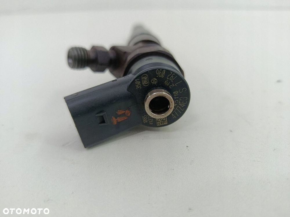 BMW 5 E60 E61 WTRYSKIWACZ WTRYSK 3.0D M57N 272KM 7792096 - 2