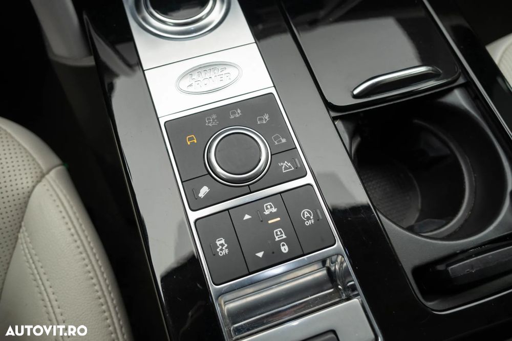 Land Rover Discovery 3.0 L SD6 HSE Luxury - 17