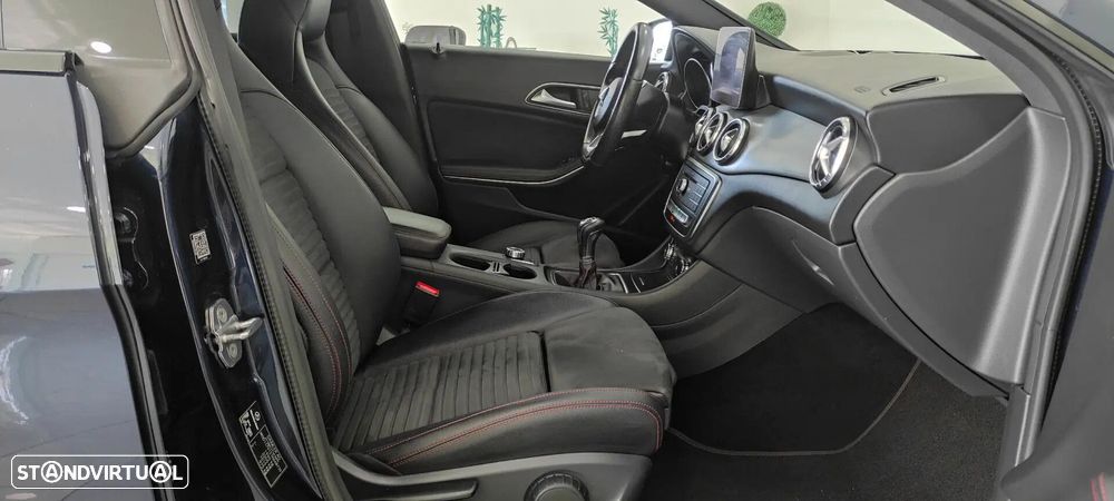 Mercedes-Benz CLA 180 d Shooting Brake AMG Line - 24