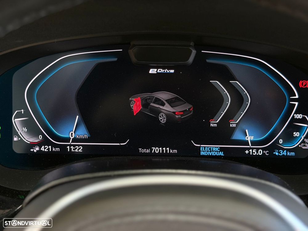 BMW 530 e Pack 50 anos M - 43