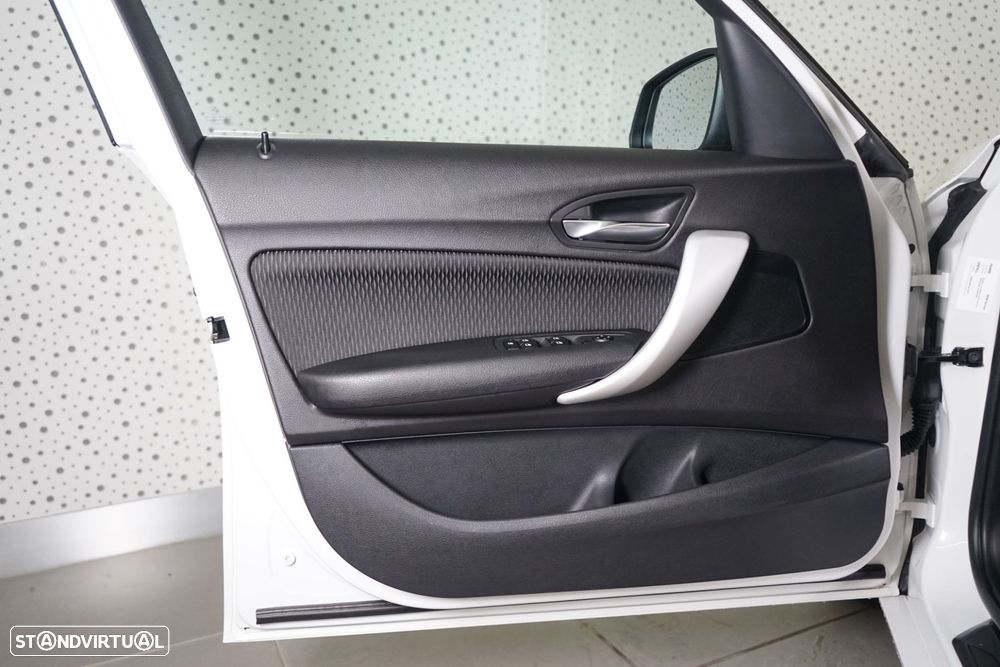 BMW 116 d EfficientDynamics Edition - 18