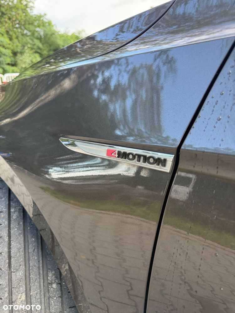 Volkswagen Passat - 22