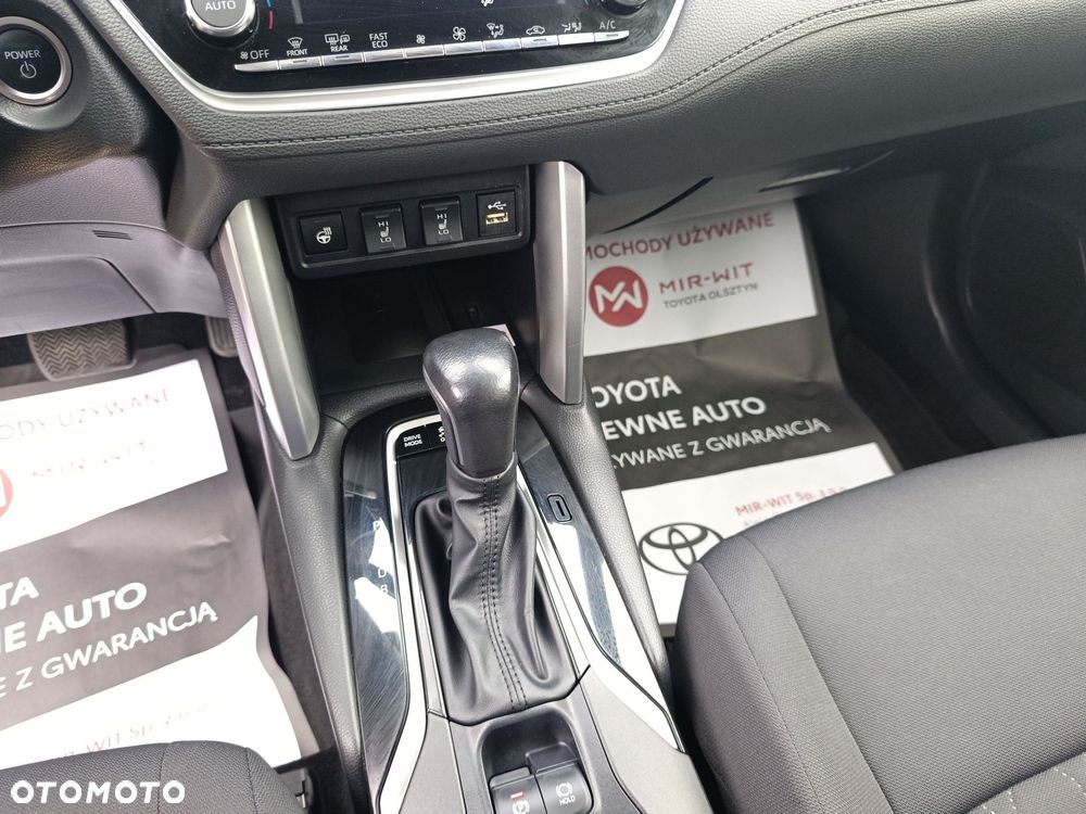 Toyota Corolla Cross - 34