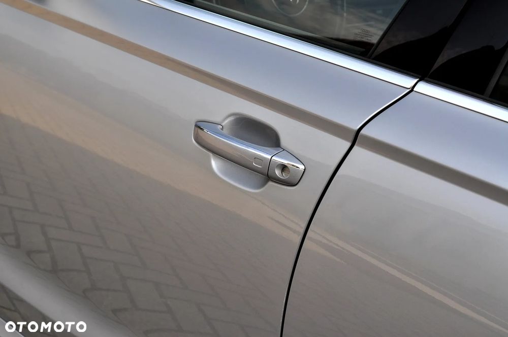Audi A6 Avant 2.0 TDI Ultra - 16