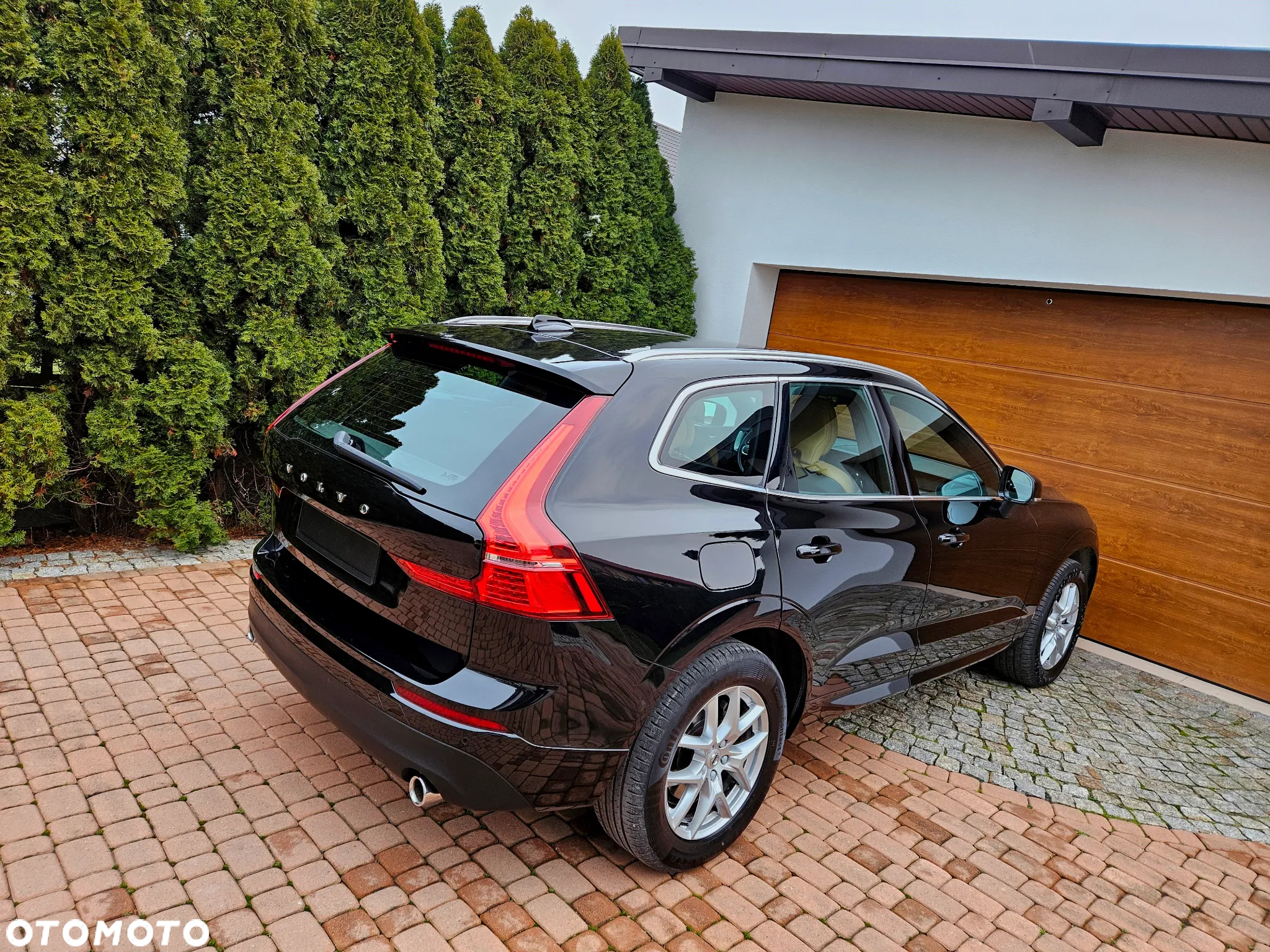 Volvo XC 60 T5 AWD Momentum Pro - 7
