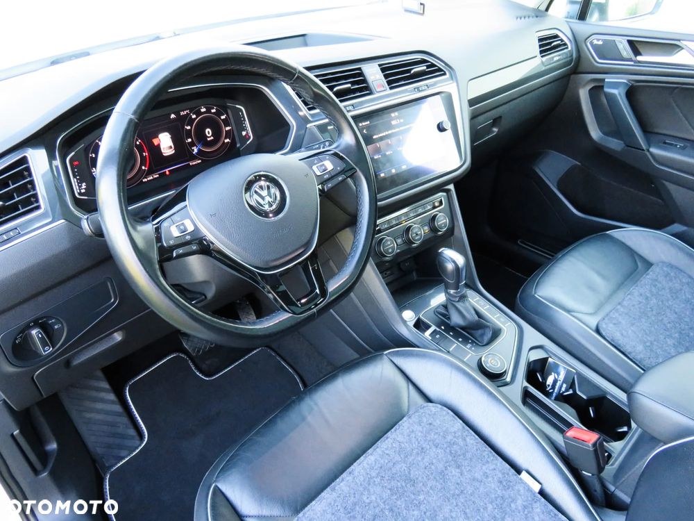 Volkswagen Tiguan - 12
