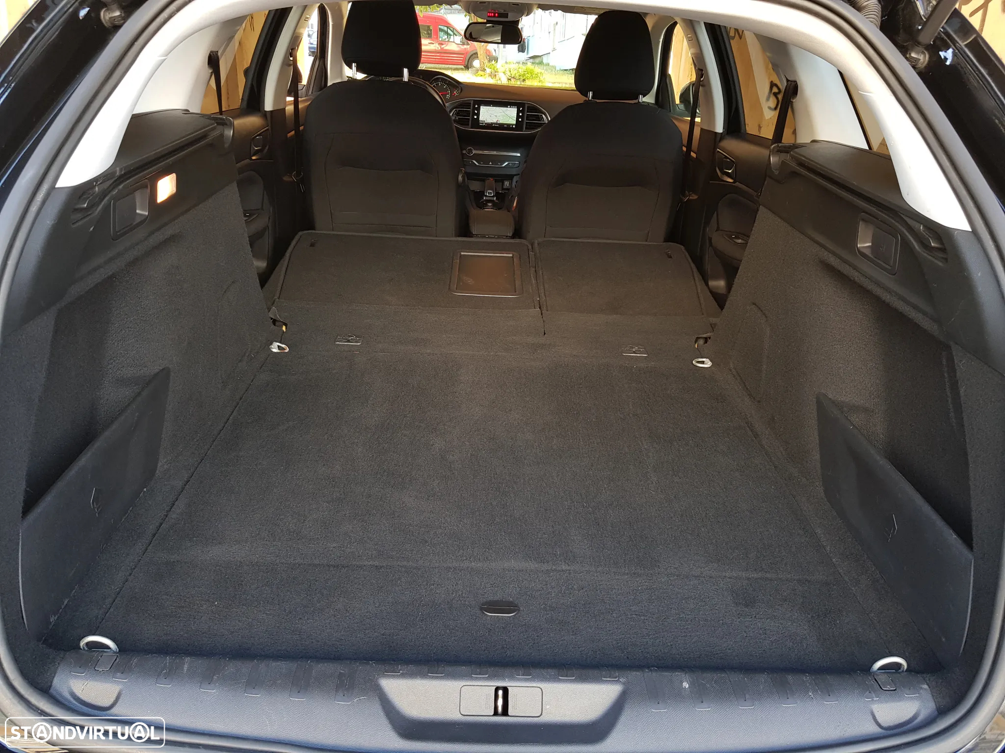 Peugeot 308 SW 1.5 BlueHDi Style EAT8 - 54