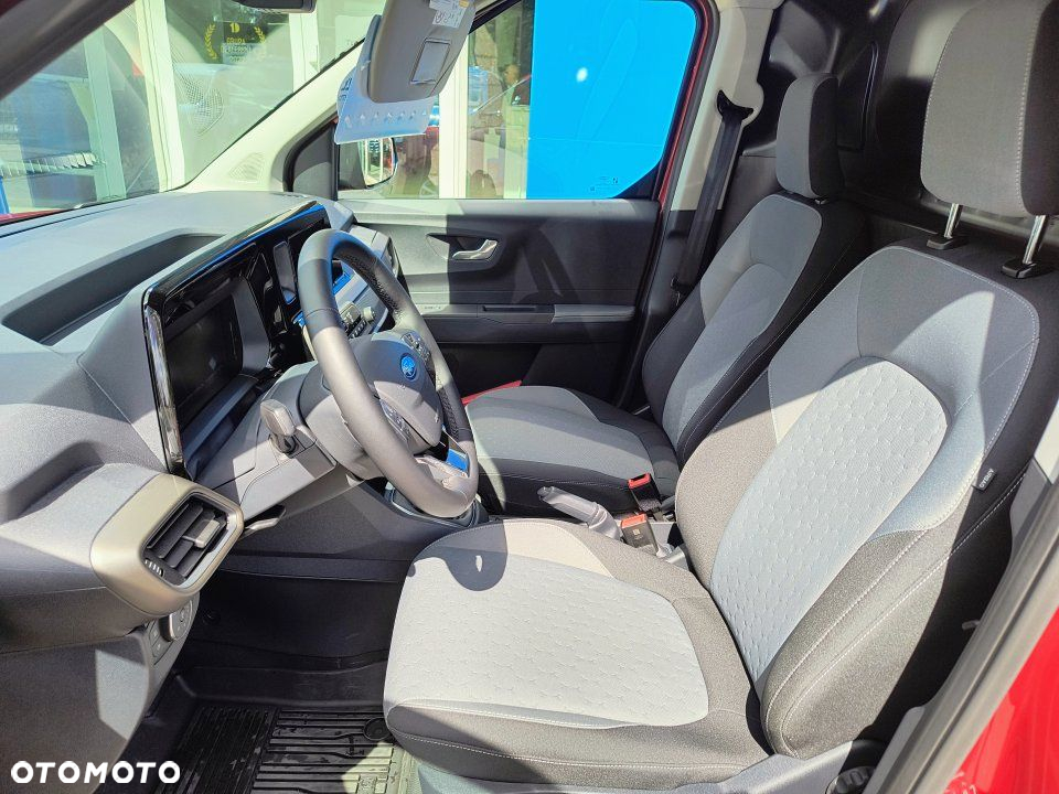 Ford Transit Courier - 8