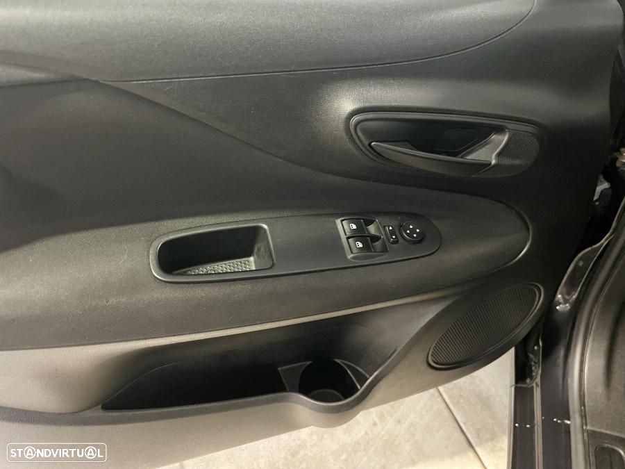Fiat Punto 1.2 Young S&S - 10