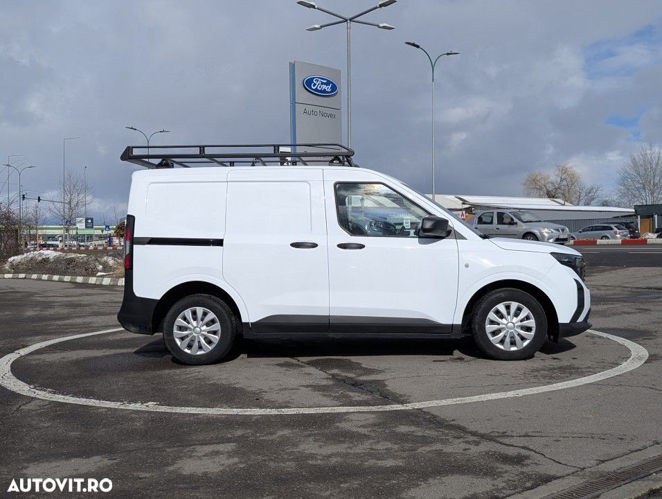 Ford Transit Courier - 4