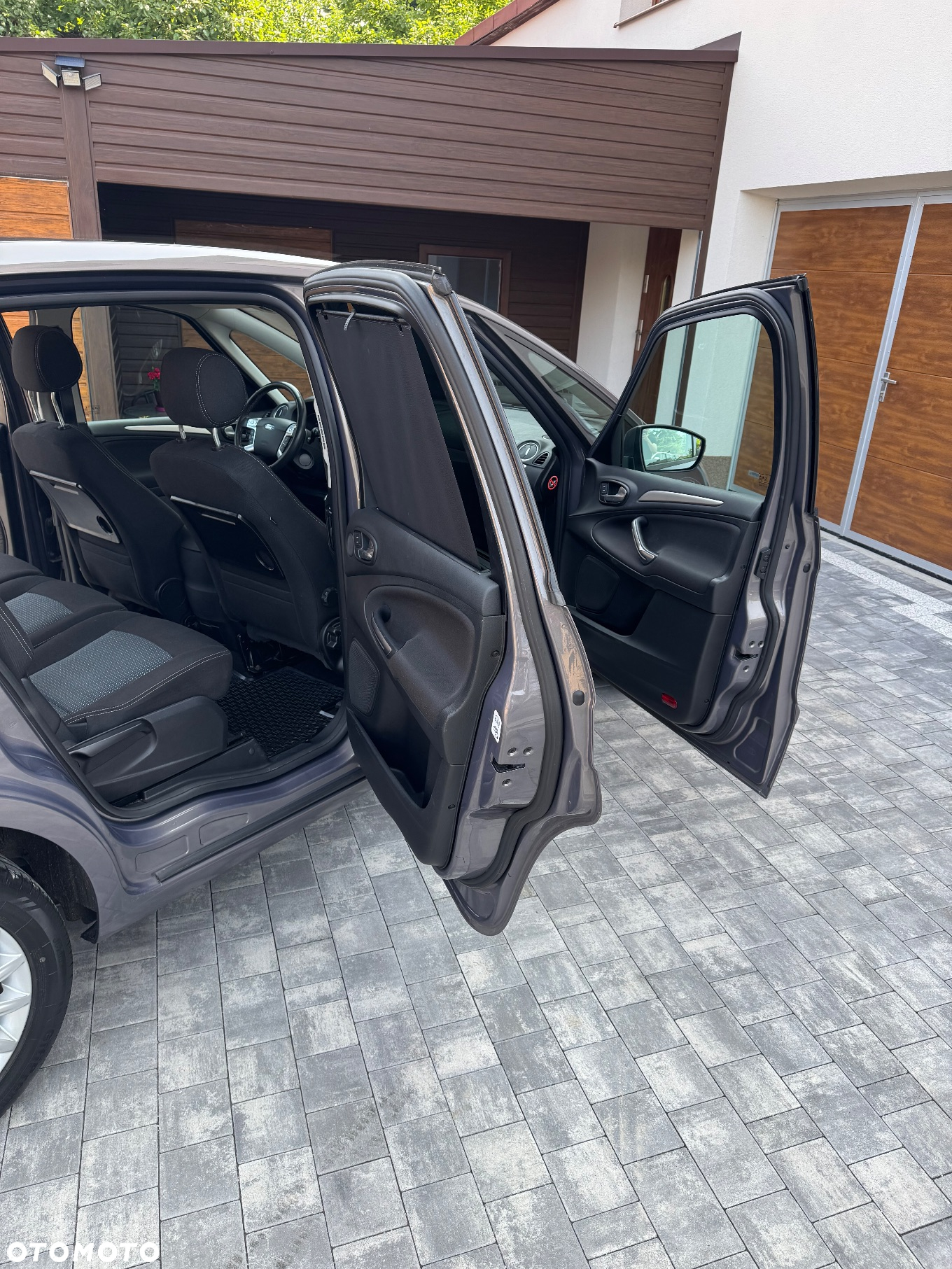 Ford S-Max - 16