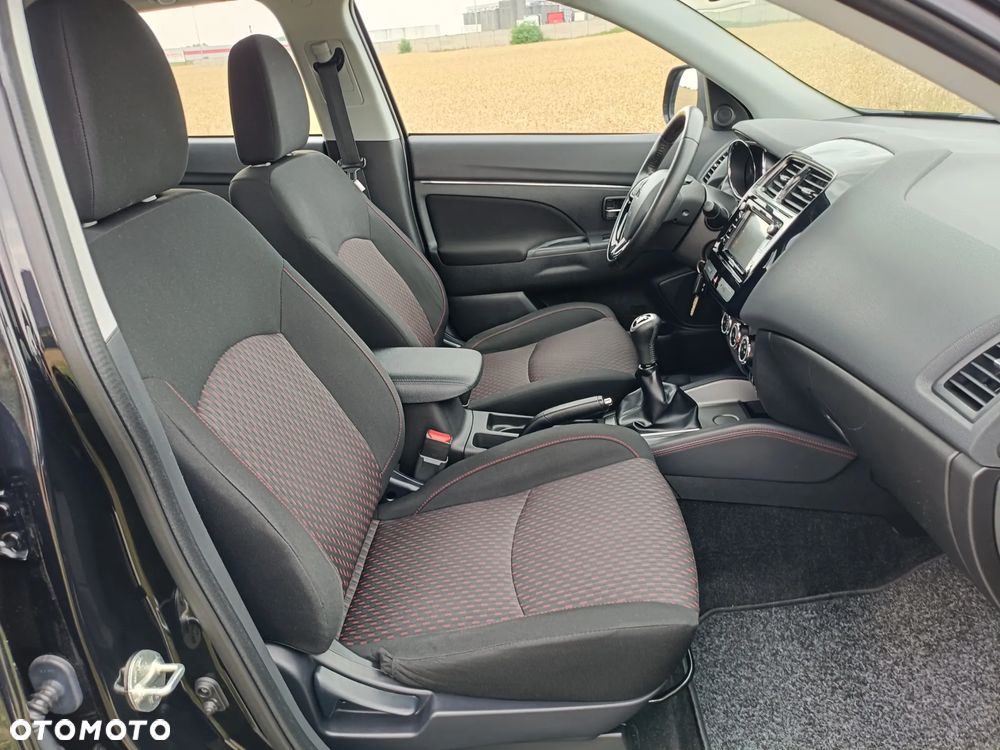 Mitsubishi ASX - 13