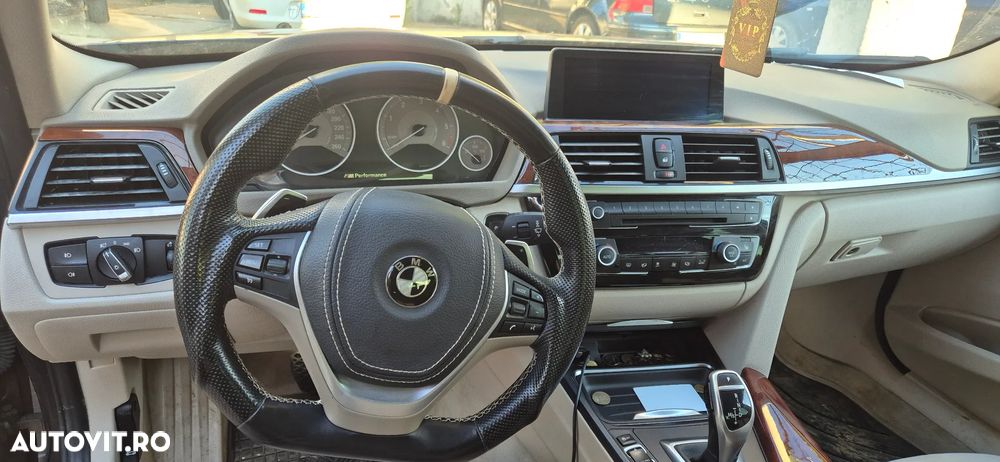 BMW Seria 3 320d Aut. Modern Line - 11