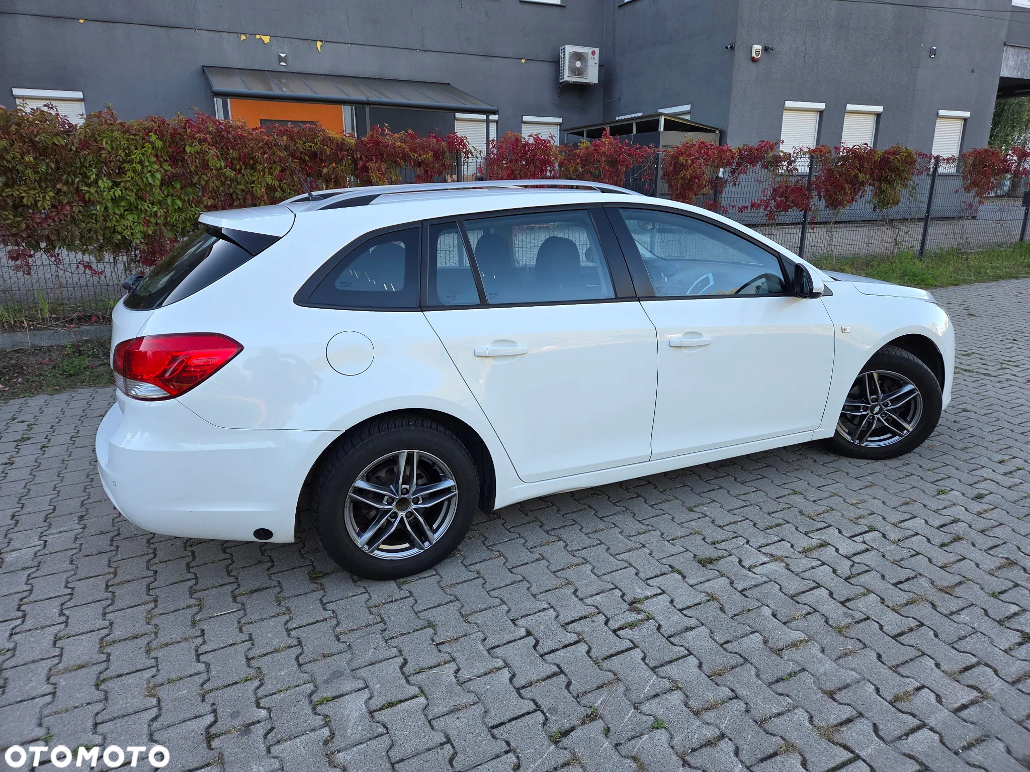 Chevrolet Cruze 1.6 LS - 8