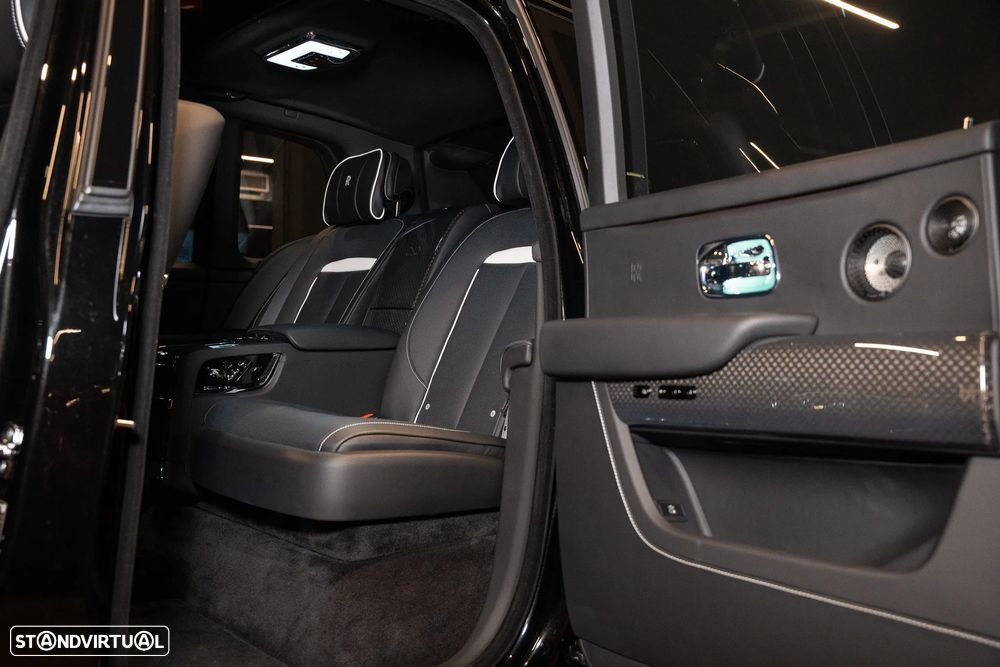 Rolls Royce Cullinan Black Badge - 29
