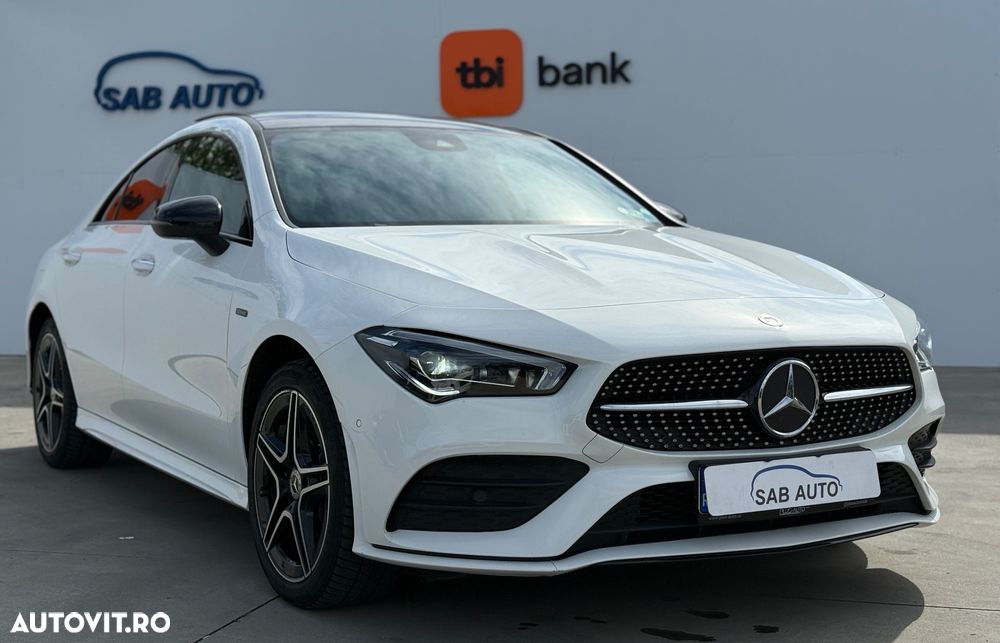 Mercedes-Benz CLA 250 e 8G-DCT AMG Line - 4
