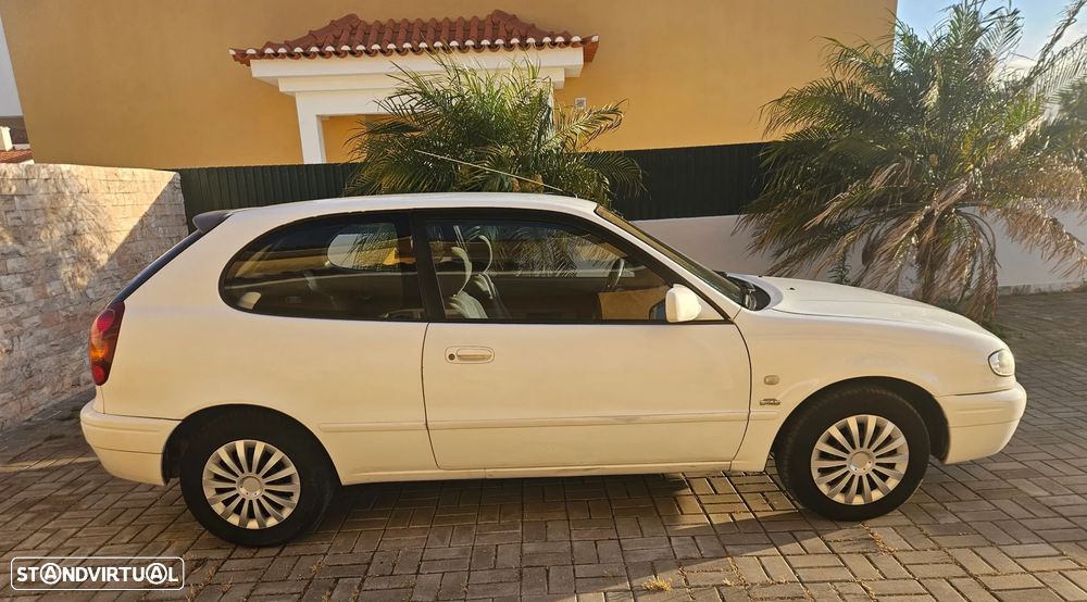 Toyota Corolla Starvan 2.0 D-4D - IVA Dedutível - 5