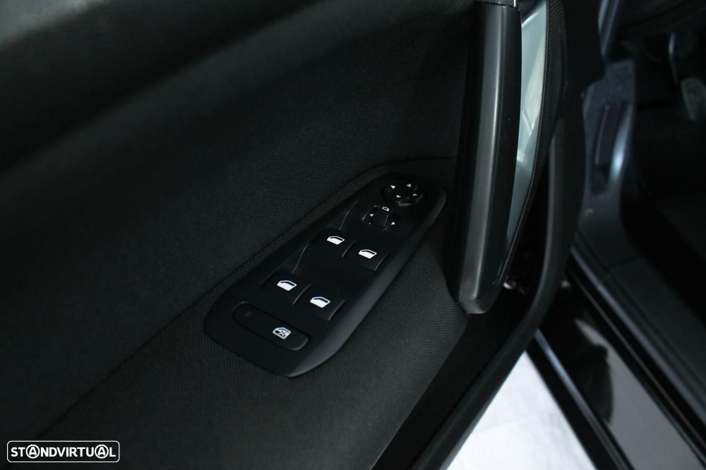 Peugeot 308 1.5 BlueHDi Style - 29