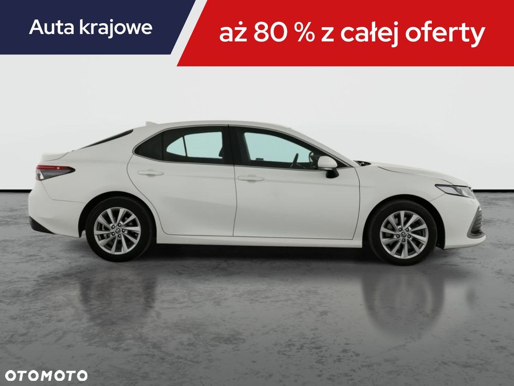 Toyota Camry - 8