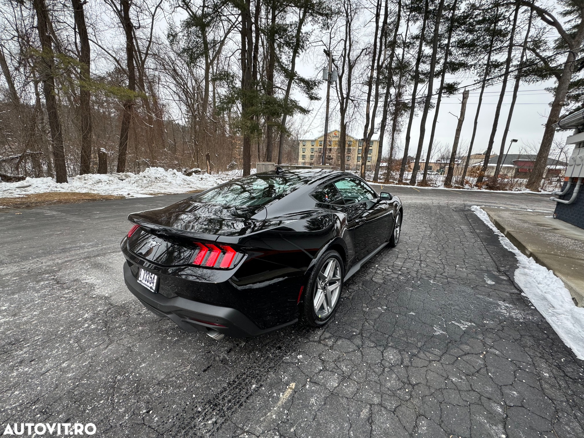 Ford Mustang 2.3 Eco Boost Aut. - 2