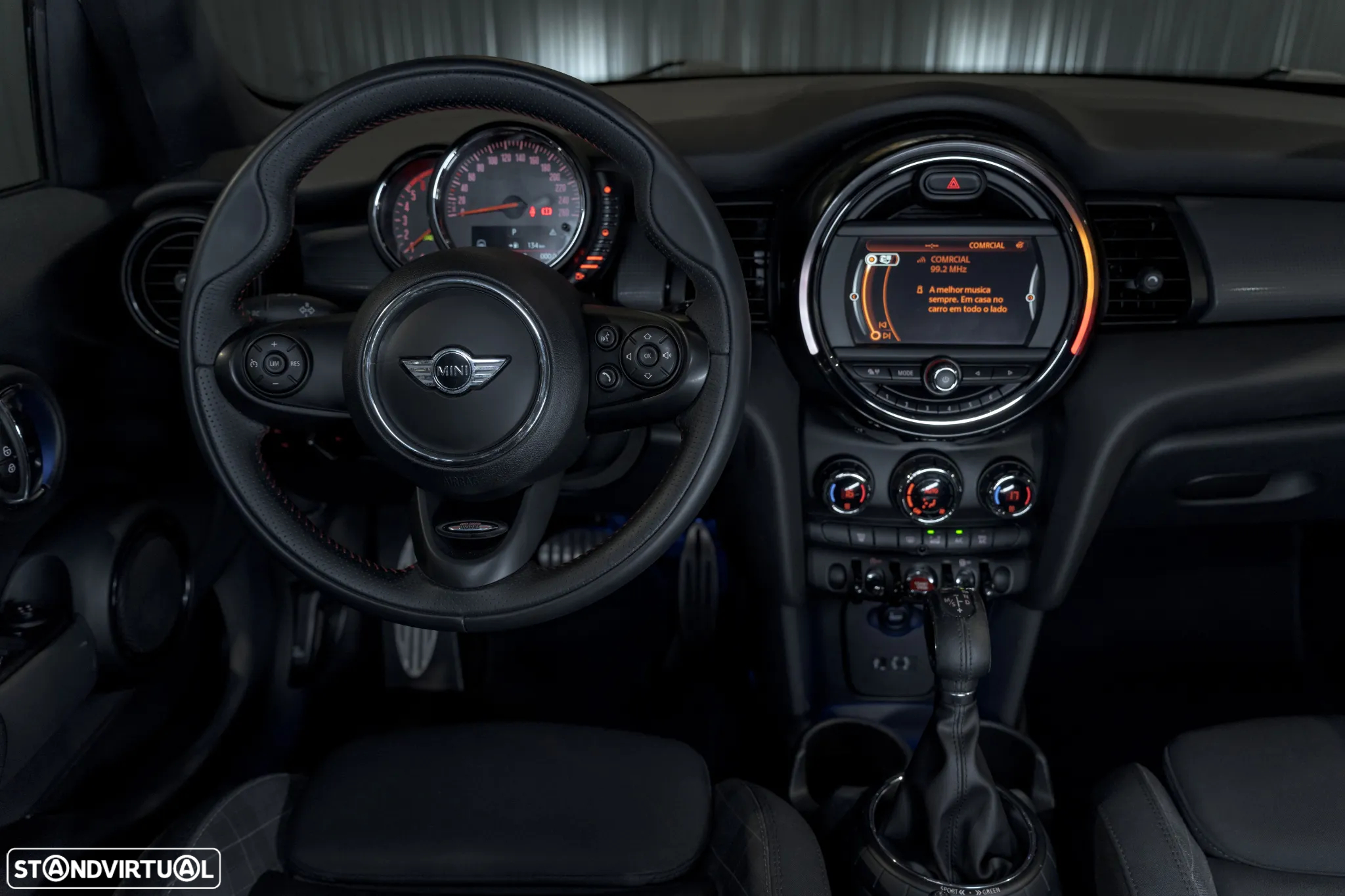 MINI 5 Portas Cooper D Auto - 7