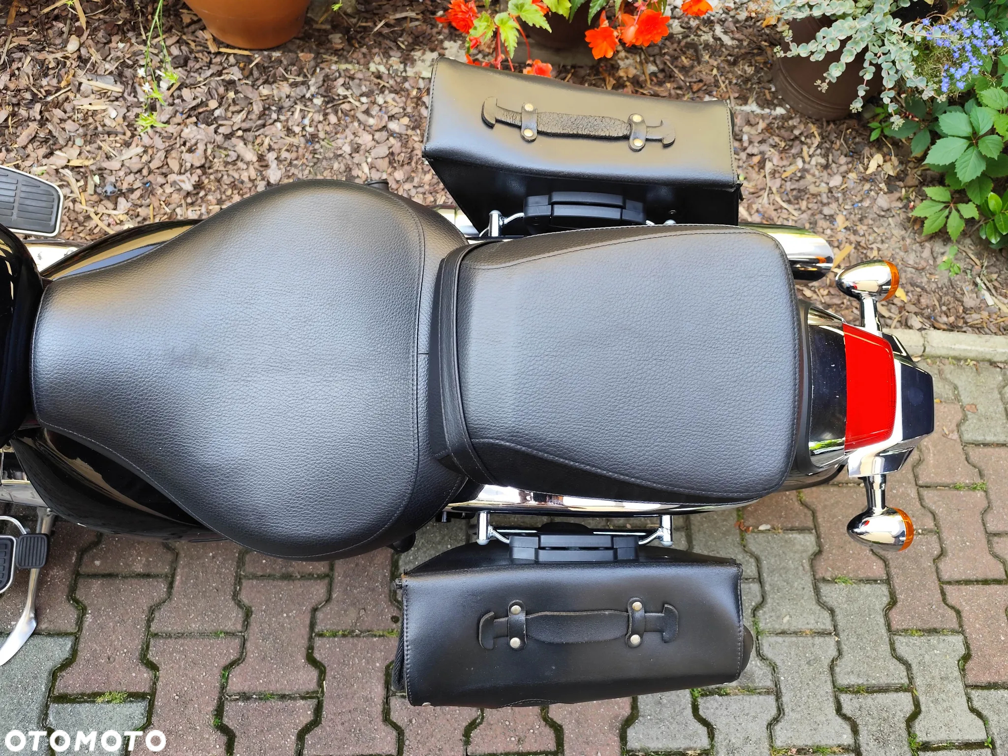 Suzuki Intruder - 22