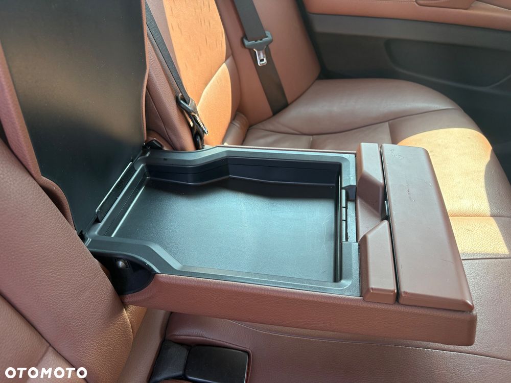 BMW Seria 5 520d xDrive Luxury Line - 26