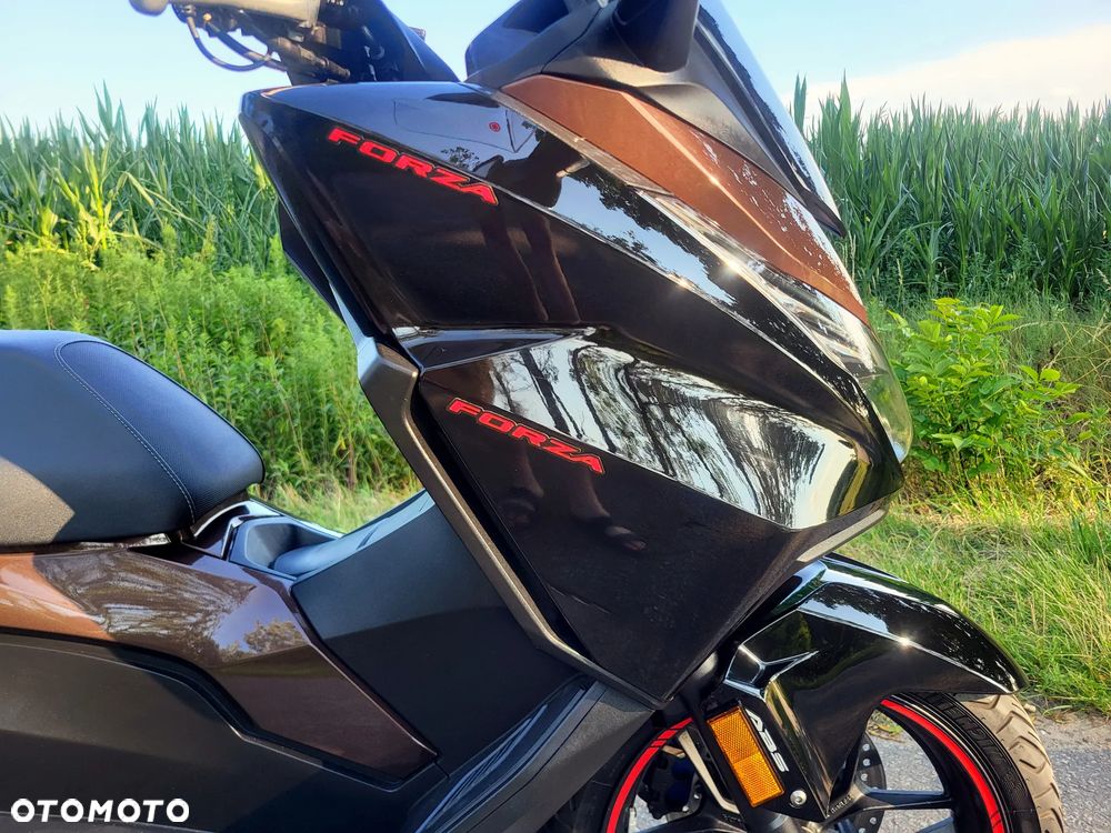 Honda NSS - 18