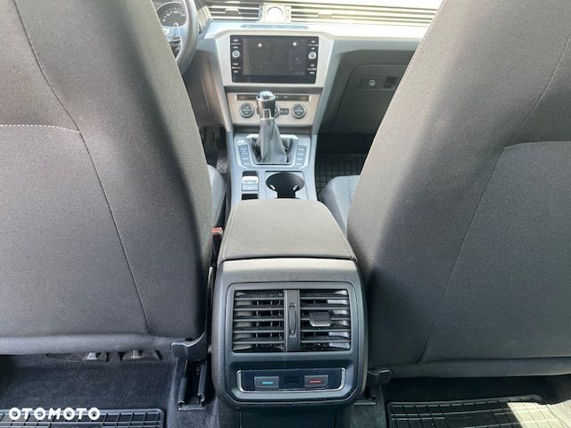 Volkswagen Passat 1.5 TSI EVO Comfortline - 7