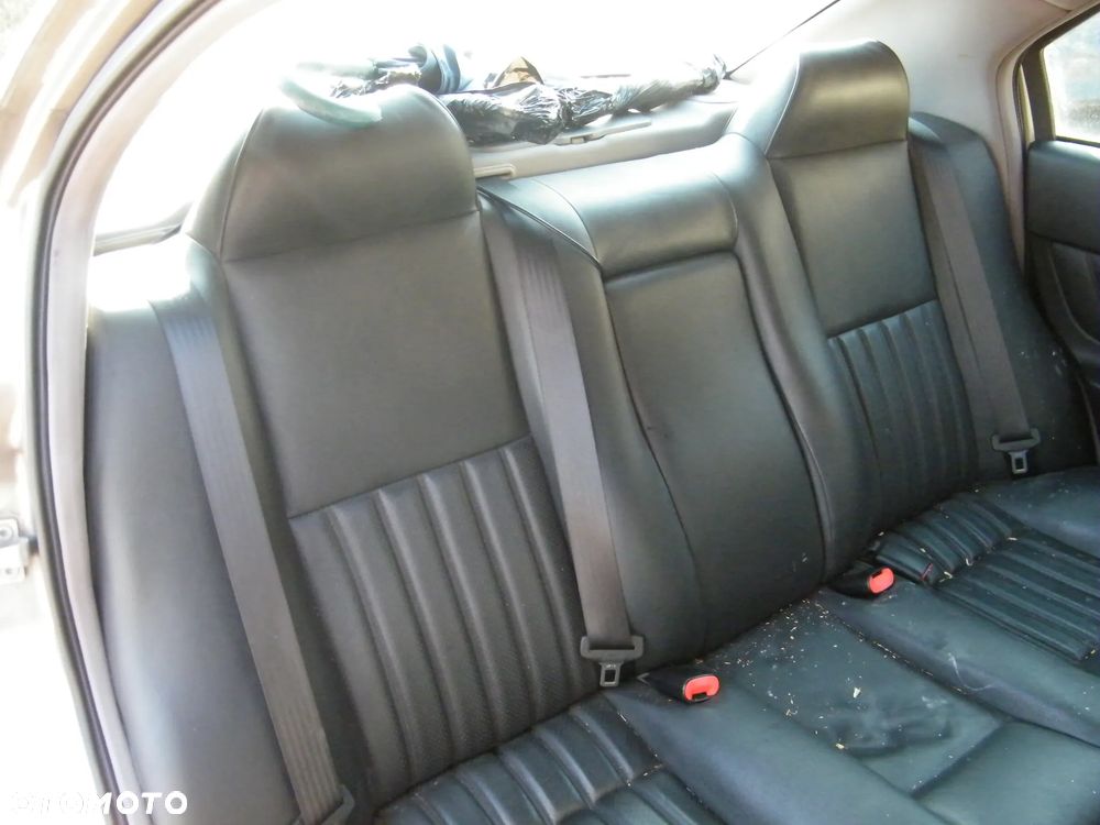Komplet fotele przód kanapa tył skórzane Alfa Romeo 166 - 3