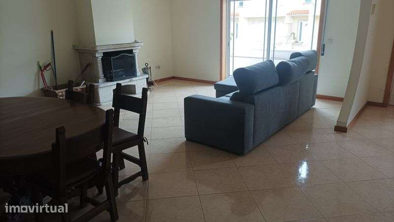 Moradia banda T3 em Amares - Braga - Grande imagem: 5/12