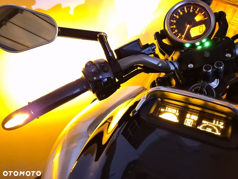 Yamaha V-MAX - 20