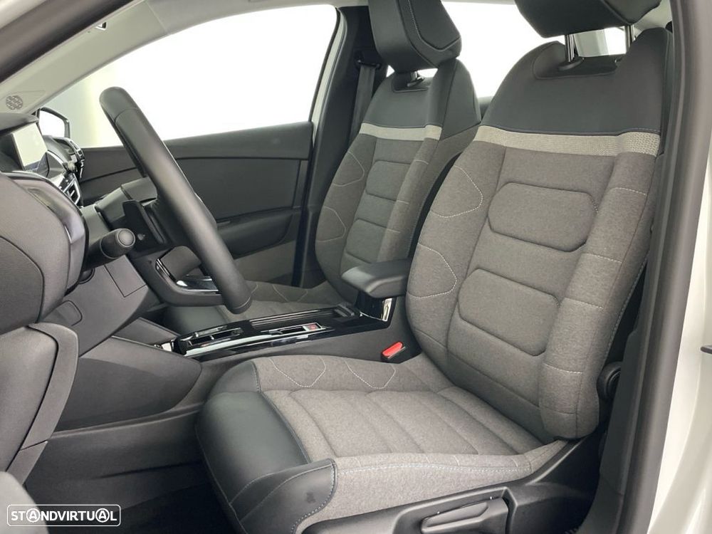 Citroën C4 1.5 BlueHDi Plus EAT8 — fotografia 17