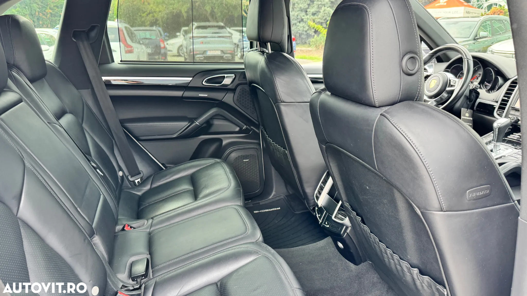 Porsche Cayenne 3.0 L V6 - 18