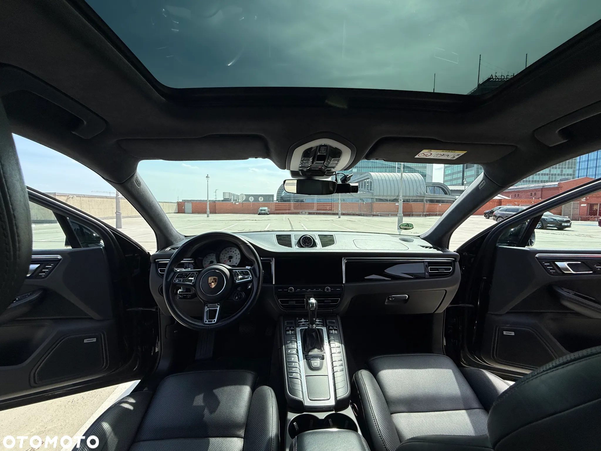 Porsche Macan Turbo - 10